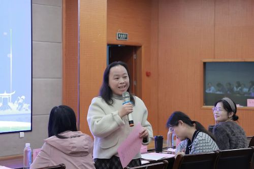 蓝云春老师发表点评 蓝云春老师发表点评