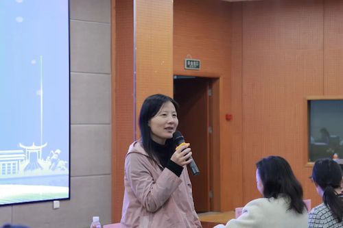 焦海燕老师发表点评 焦海燕老师发表点评